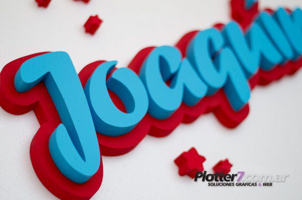 Nombres corpóreos en polyfan - Plotter7