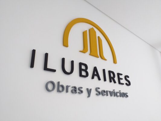 Corpóreos Comerciales en polifan | Plotter7