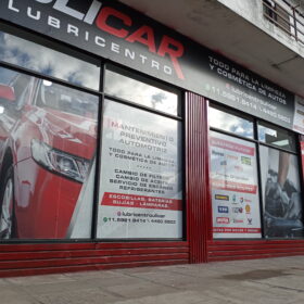 Vidrieras y carteles en vinilo y microperforado | Plotter7