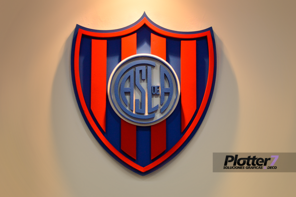 Escudos corpóreos de alta calidad | Plotter7