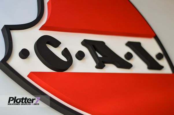 Escudos corpóreos de alta calidad | Plotter7