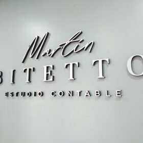 Corpóreos con frente de Metalex | Plotter7