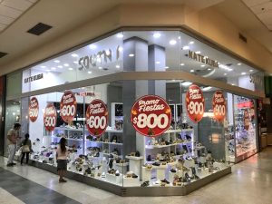 Vinilos para vidrieras y murales en vinilo impreso | Plotter7