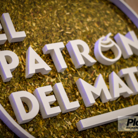 Logotipos corpóreos | Plotter7