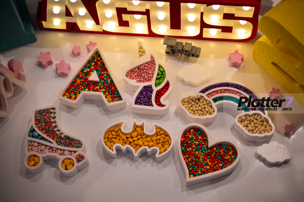 Letras huecas para rellenar con golosinas Plotter7