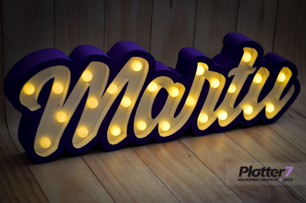 Nombres corpóreos con luces | Plotter7