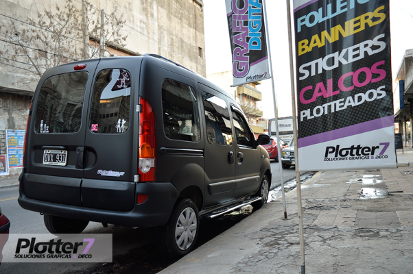 Gráfica vehicular negro matte | Plotter7