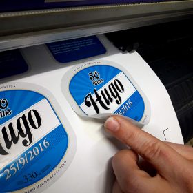 Stickers y etiquetas troqueladas | Plotter7
