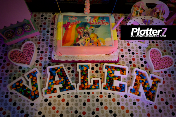 Letras huecas para rellenar con golosinas Plotter7
