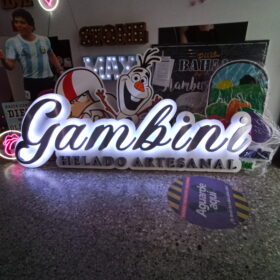 Logotipos corpóreos retroiluminados | Plotter7