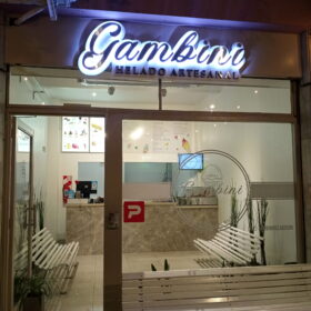 Logotipos corpóreos retroiluminados | Plotter7