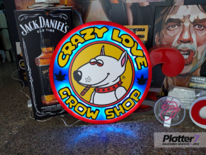 Corpóreos retroiluminados en polyfan | Plotter7