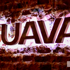 Logos Corpóreos Retroiluminados | Plotter7