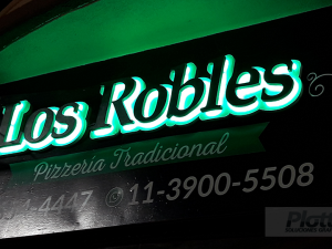 Carteles Corpóreos luminosos (retroiluminados) Plotter7