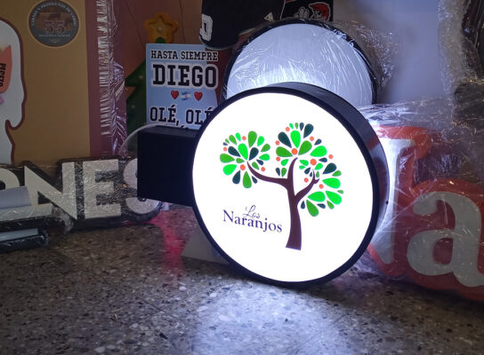 Carteles backlight circulares | Plotter7