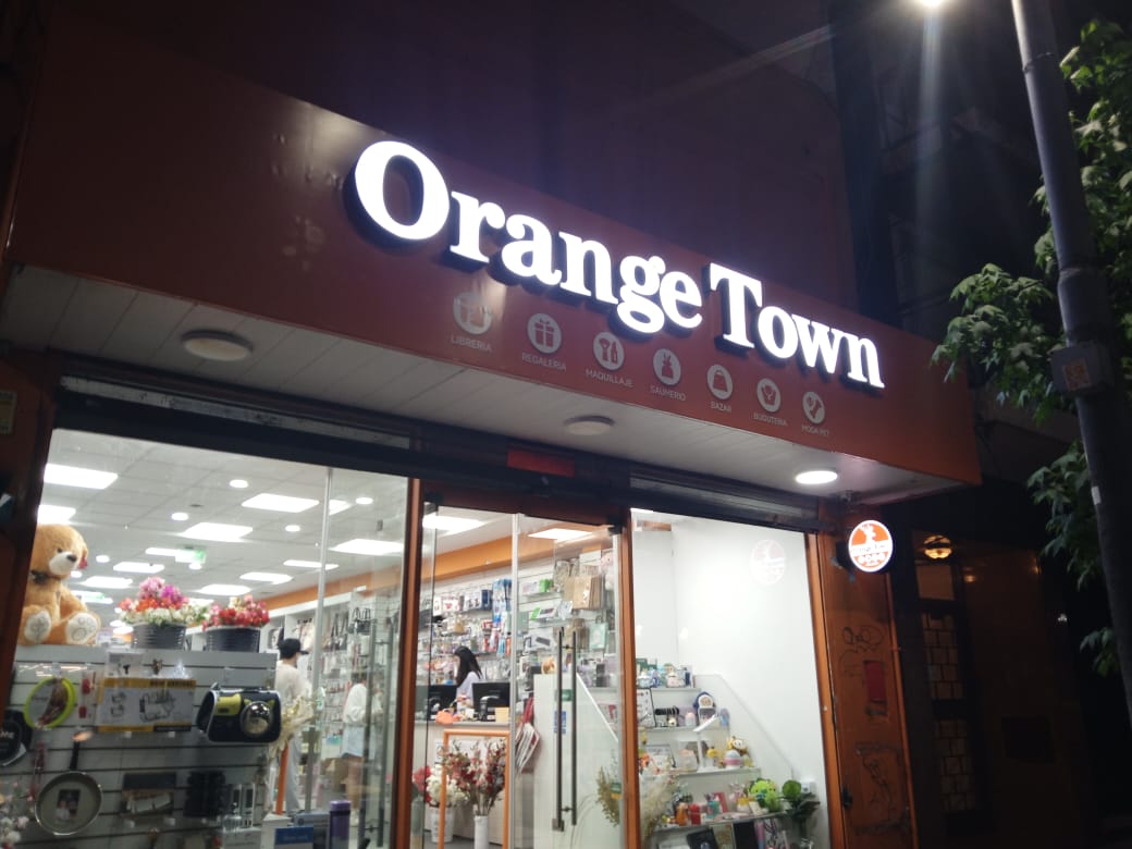 Carteles luminosos con frente de acrílico backlight | Plotter7