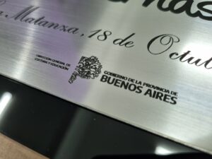 Carteles profesionales grabado láser | Plotter7
