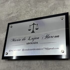 Placa de metalex + acrílico | Plotter7