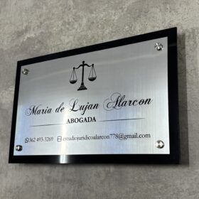 Placa de metalex + acrílico | Plotter7