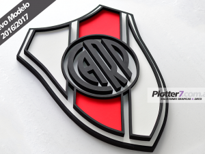 Escudos corpóreos de alta calidad | Plotter7